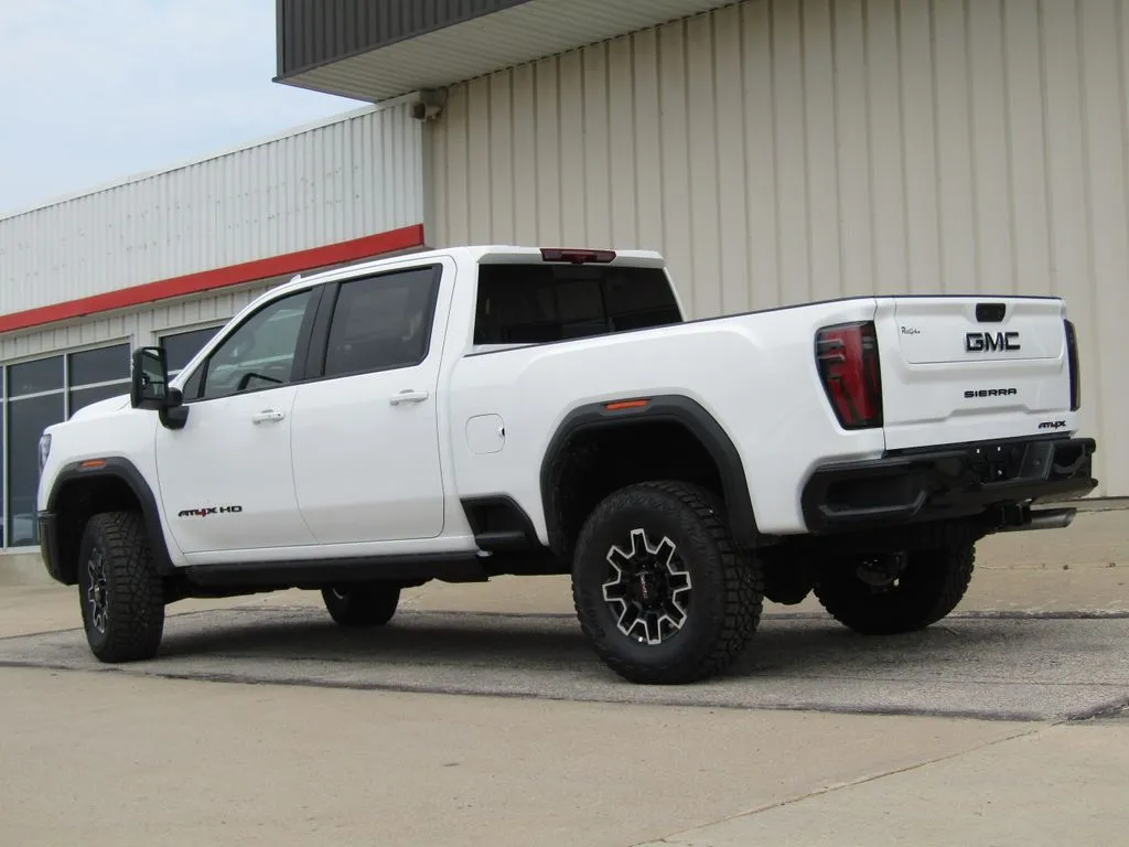 2026 GMC Sierra 2500HD AT4X - Photo 10