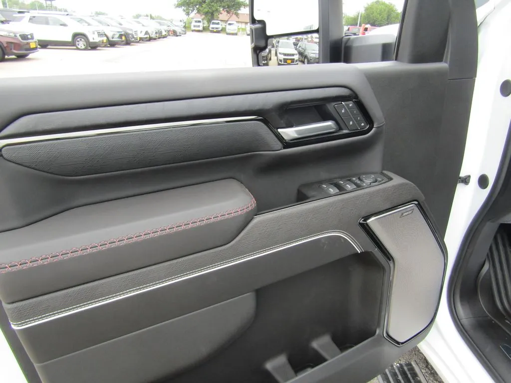 2026 GMC Sierra 2500HD AT4X - Photo 32