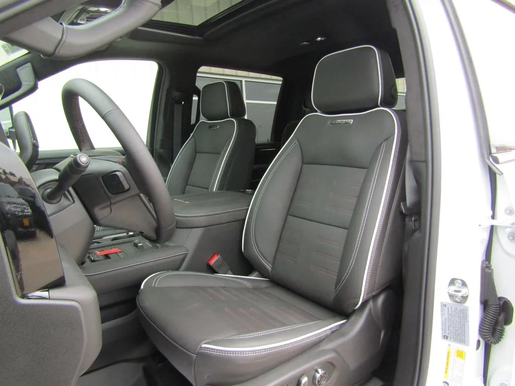 2026 GMC Sierra 2500HD AT4X - Photo 31