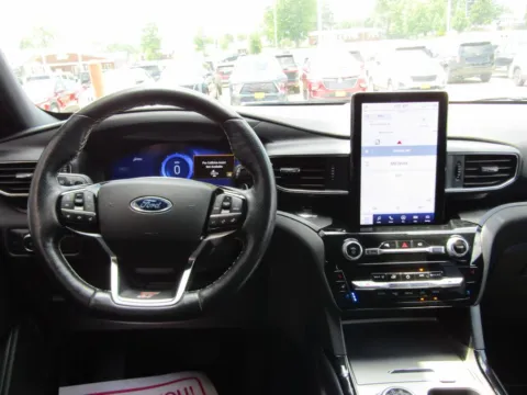More photos of 2022 Ford Explorer ST at Pettijohn Auto Center, MO