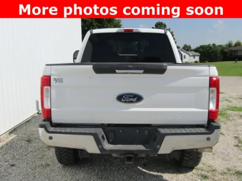 More photos of 2019 Ford F-250SD XLT at Pettijohn Auto Center, MO