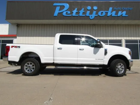 Photos of 2019 Ford F-250SD XLT for sale in Bethany, MO at Pettijohn Auto Center