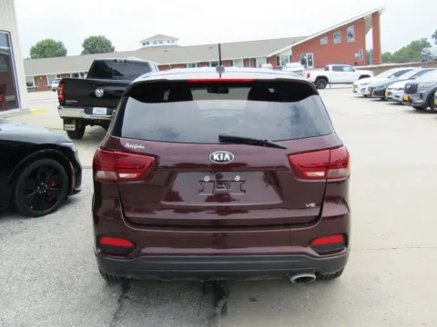 More photos of 2020 Kia Sorento LX at Pettijohn Auto Center, MO