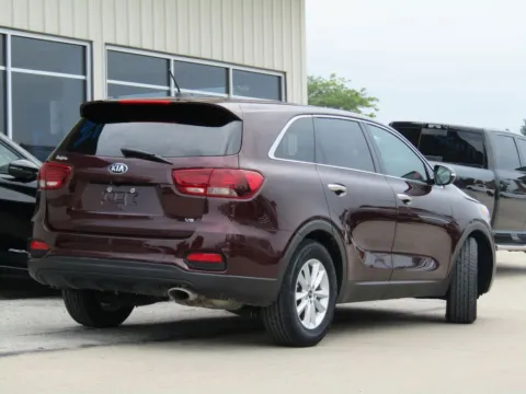 Another view of 2020 Kia Sorento LX for sale in Bethany, MO at Pettijohn Auto Center