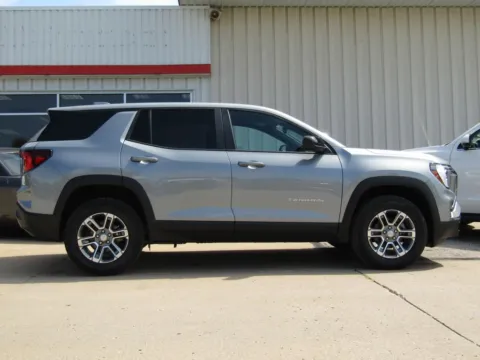 Photos of 2027 GMC Terrain Elevation for sale in Bethany, MO at Pettijohn Auto Center
