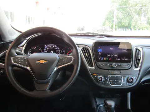 More photos of 2024 Chevrolet Malibu LT at Pettijohn Auto Center, MO
