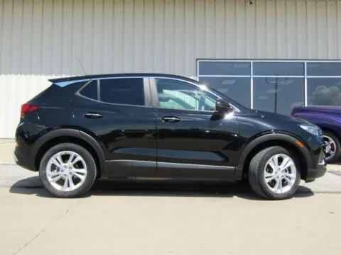 Photos of 2022 Buick Encore GX Preferred for sale in Bethany, MO at Pettijohn Auto Center