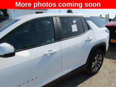Photos of 2025 Chevrolet Equinox LT for sale in Bethany, MO at Pettijohn Auto Center