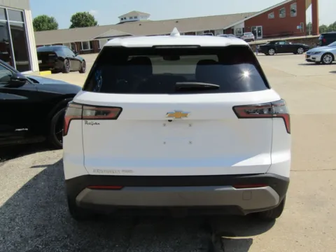 More photos of 2025 Chevrolet Equinox LT at Pettijohn Auto Center, MO