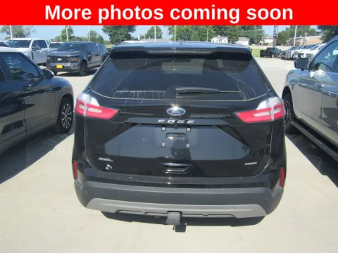 More photos of 2023 Ford Edge SEL at Pettijohn Auto Center, MO