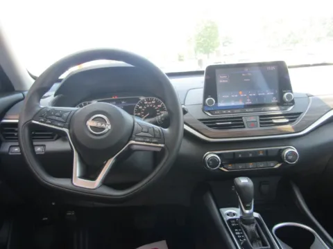 More photos of 2024 Nissan Altima 2.5 SV at Pettijohn Auto Center, MO