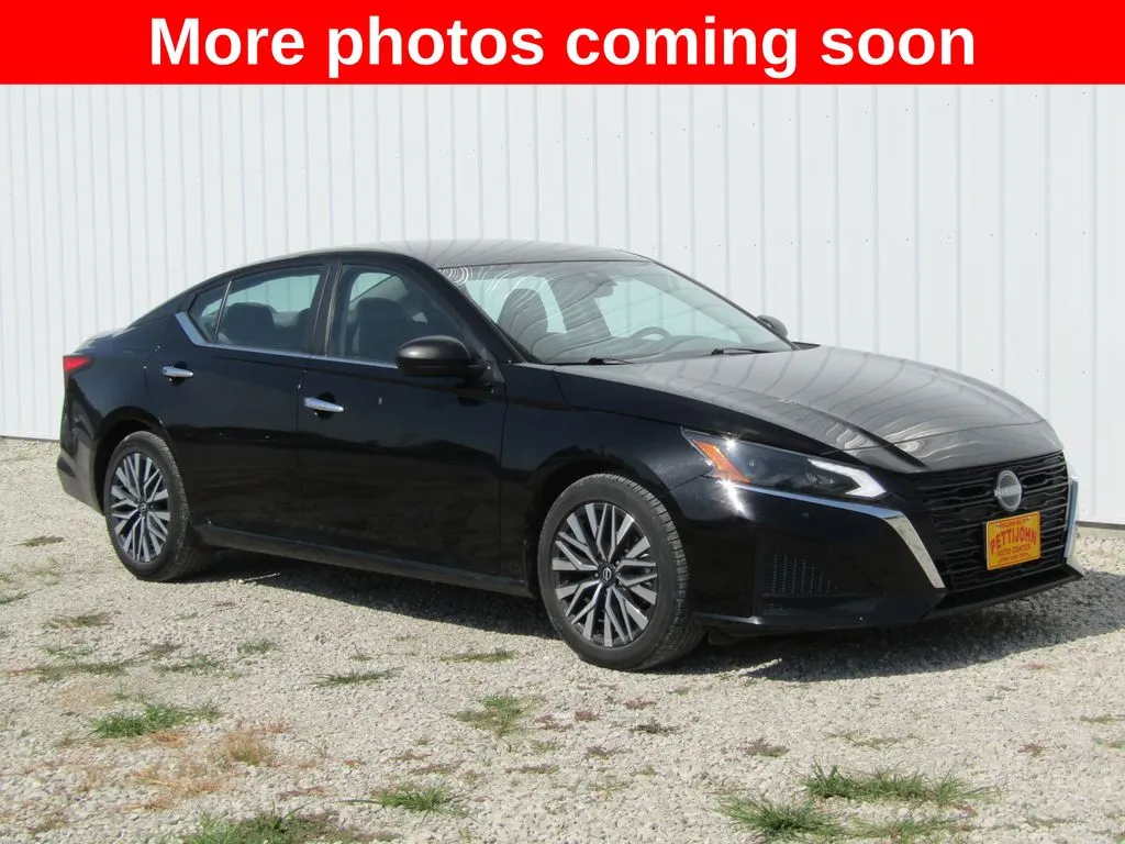 Used 2024 Nissan Altima SV with VIN 1N4BL4DV5RN305271 for sale in Bethany, MO