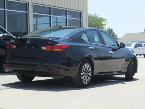 Another view of 2024 Nissan Altima 2.5 SV for sale in Bethany, MO at Pettijohn Auto Center