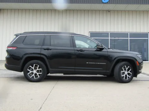 Photos of 2024 Jeep Grand Cherokee L Limited for sale in Bethany, MO at Pettijohn Auto Center
