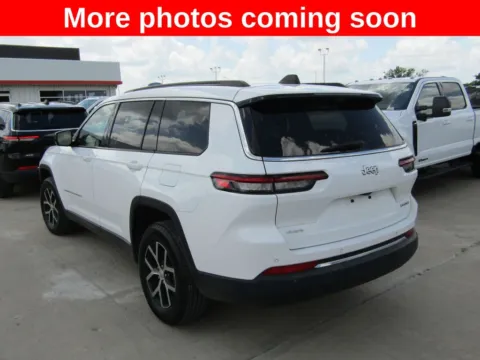 Another view of 2024 Jeep Grand Cherokee L Limited for sale in Bethany, MO at Pettijohn Auto Center
