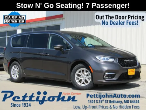 Gray 2023 Chrysler Pacifica Touring L for sale in Bethany, MO