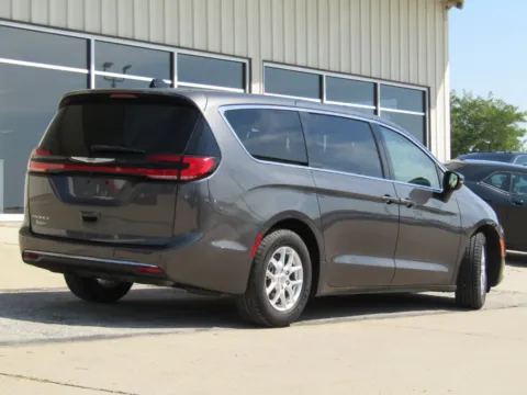Another view of 2023 Chrysler Pacifica Touring L for sale in Bethany, MO at Pettijohn Auto Center