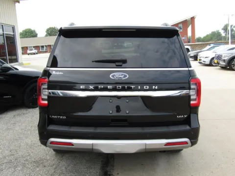 More photos of 2023 Ford Expedition Max Limited at Pettijohn Auto Center, MO