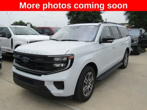 Silver 2025 Ford Expedition Max Active for sale in Bethany, MO