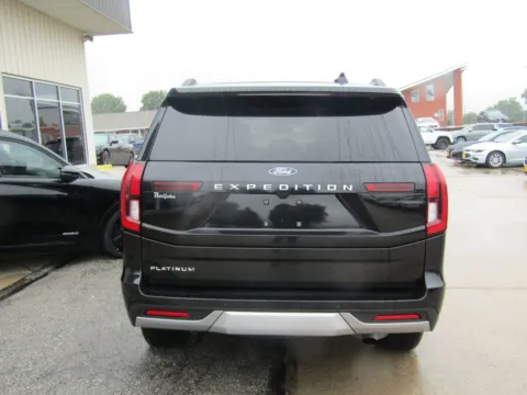 More photos of 2025 Ford Expedition Platinum at Pettijohn Auto Center, MO