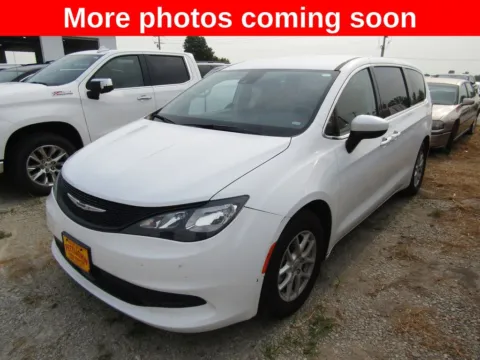 White 2023 Chrysler Voyager LX for sale in Bethany, MO