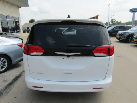 More photos of 2023 Chrysler Voyager LX at Pettijohn Auto Center, MO
