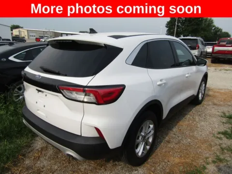 More photos of 2021 Ford Escape SE at Pettijohn Auto Center, MO