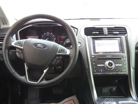 More photos of 2019 Ford Fusion Titanium at Pettijohn Auto Center, MO