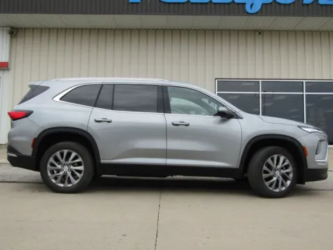 Photos of 2026 Buick Enclave Preferred for sale in Bethany, MO at Pettijohn Auto Center