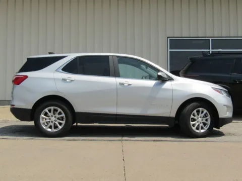 Photos of 2021 Chevrolet Equinox LT for sale in Bethany, MO at Pettijohn Auto Center