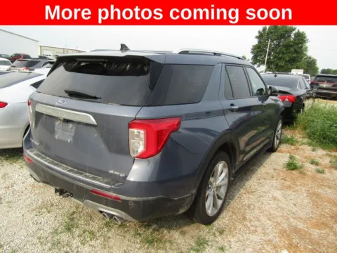 More photos of 2021 Ford Explorer Platinum at Pettijohn Auto Center, MO