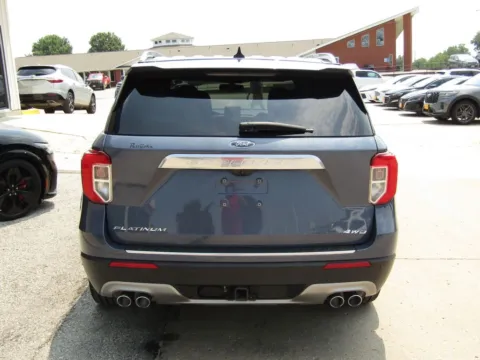 More photos of 2021 Ford Explorer Platinum at Pettijohn Auto Center, MO