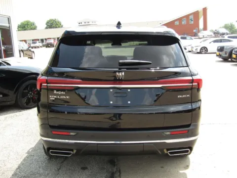 More photos of 2026 Buick Enclave Preferred at Pettijohn Auto Center, MO