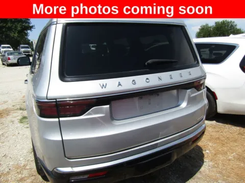 More photos of 2024 Jeep Wagoneer Series III at Pettijohn Auto Center, MO