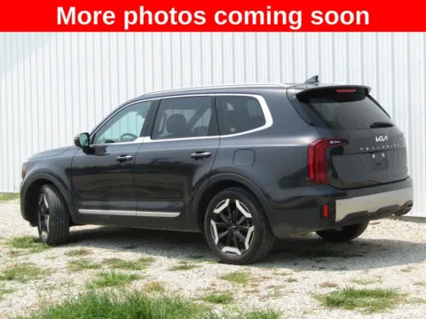 More photos of 2025 Kia Telluride S at Pettijohn Auto Center, MO