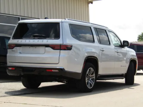 Another view of 2025 Jeep Wagoneer L Series II for sale in Bethany, MO at Pettijohn Auto Center