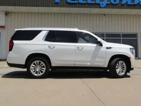 Photos of 2021 GMC Yukon SLT for sale in Bethany, MO at Pettijohn Auto Center