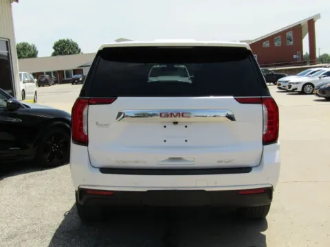 More photos of 2021 GMC Yukon SLT at Pettijohn Auto Center, MO