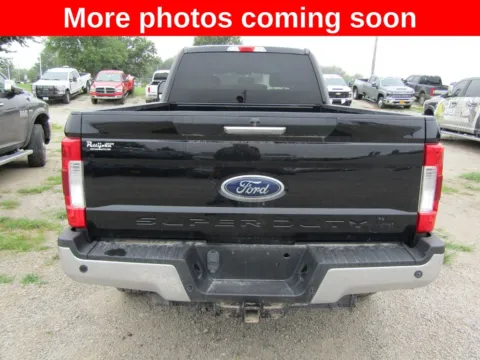 More photos of 2018 Ford F-250SD XLT at Pettijohn Auto Center, MO