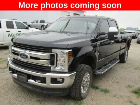 Black 2018 Ford F-250SD XLT for sale in Bethany, MO