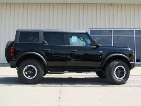 Photos of 2026 Ford Bronco Big Bend for sale in Bethany, MO at Pettijohn Auto Center