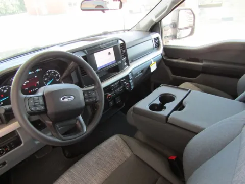 More photos of 2026 Ford F-350SD XLT at Pettijohn Auto Center, MO