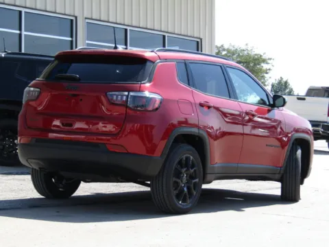 Another view of 2026 Jeep Compass Latitude for sale in Bethany, MO at Pettijohn Auto Center