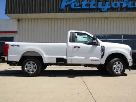 Photos of 2026 Ford F-350SD XLT for sale in Bethany, MO at Pettijohn Auto Center