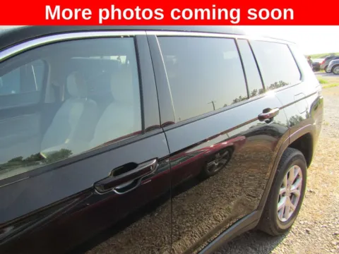 Photos of 2022 Jeep Grand Cherokee L Limited for sale in Bethany, MO at Pettijohn Auto Center