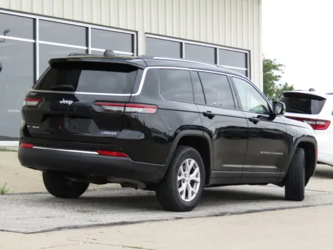 Another view of 2022 Jeep Grand Cherokee L Limited for sale in Bethany, MO at Pettijohn Auto Center
