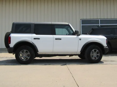 Photos of 2025 Ford Bronco Big Bend for sale in Bethany, MO at Pettijohn Auto Center