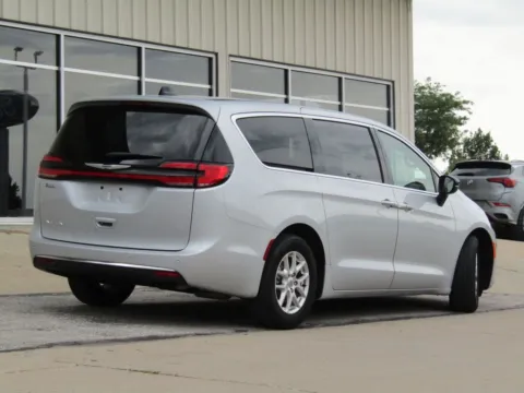 Another view of 2024 Chrysler Pacifica Touring L for sale in Bethany, MO at Pettijohn Auto Center