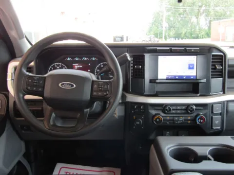 More photos of 2023 Ford F-250SD XL at Pettijohn Auto Center, MO