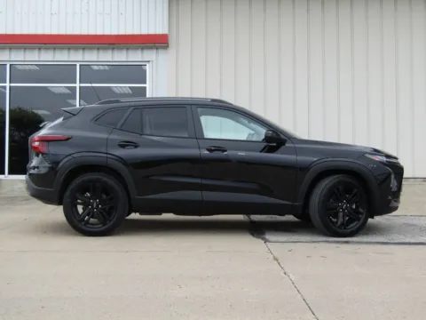 Photos of 2026 Chevrolet Trax ACTIV for sale in Bethany, MO at Pettijohn Auto Center